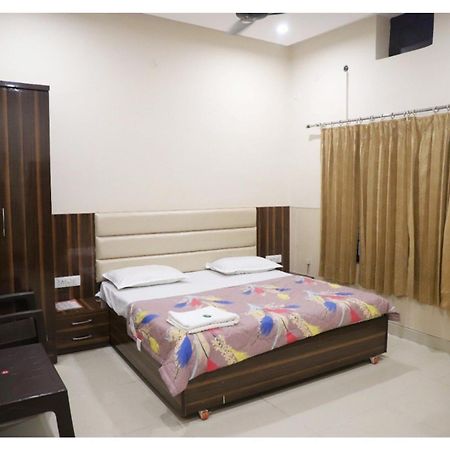 Rk Lodge อัมริตสา ภายนอก รูปภาพ
