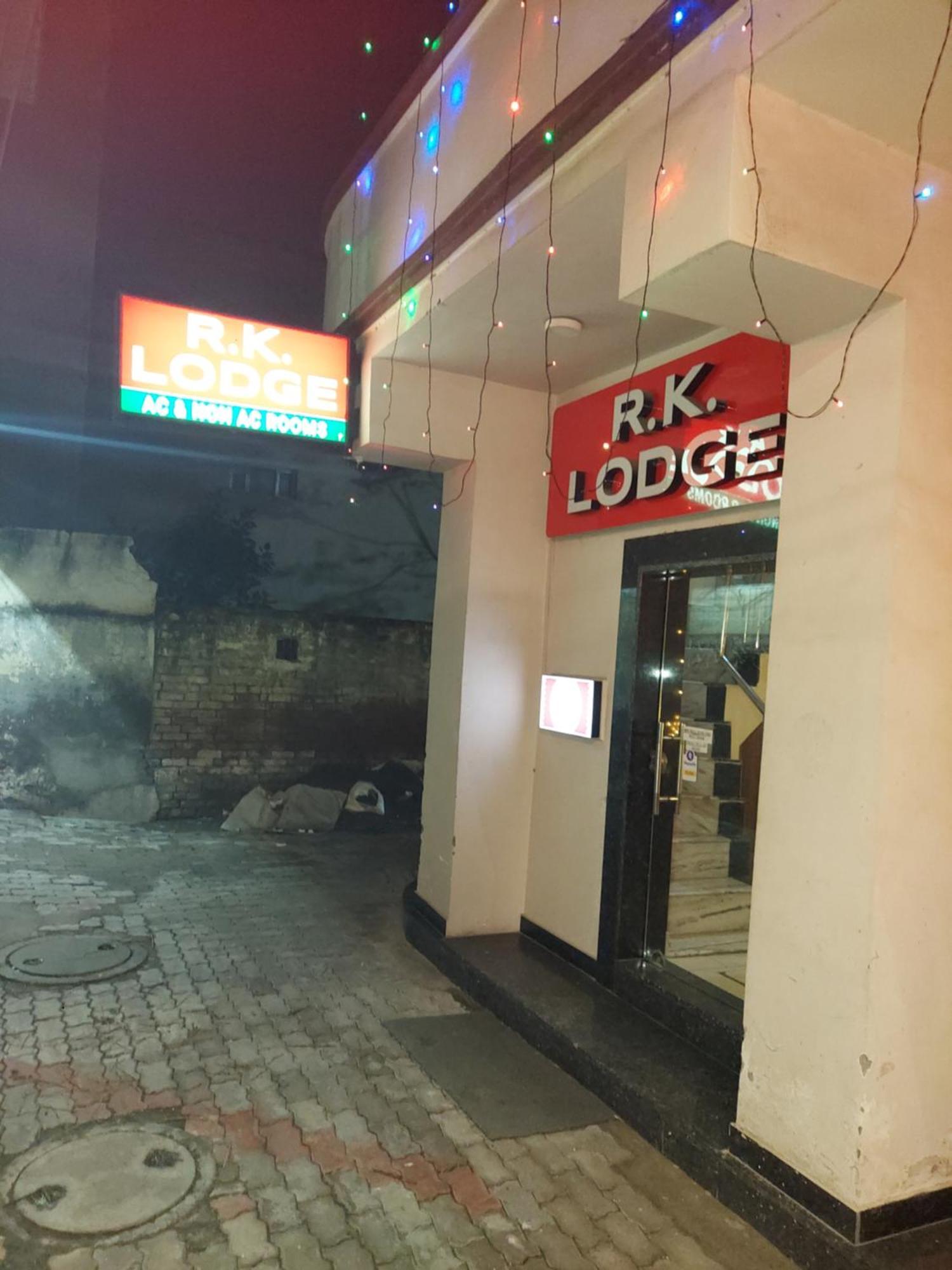 Rk Lodge อัมริตสา ภายนอก รูปภาพ